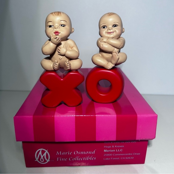 Marie Osmond fine Collectible Baby Valentine Hugs & Kisses New In Box - Picture 1 of 8